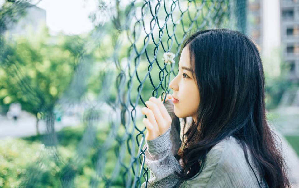 假如你从来未曾害怕受窘受伤害，那就是你从来没有冒过险。